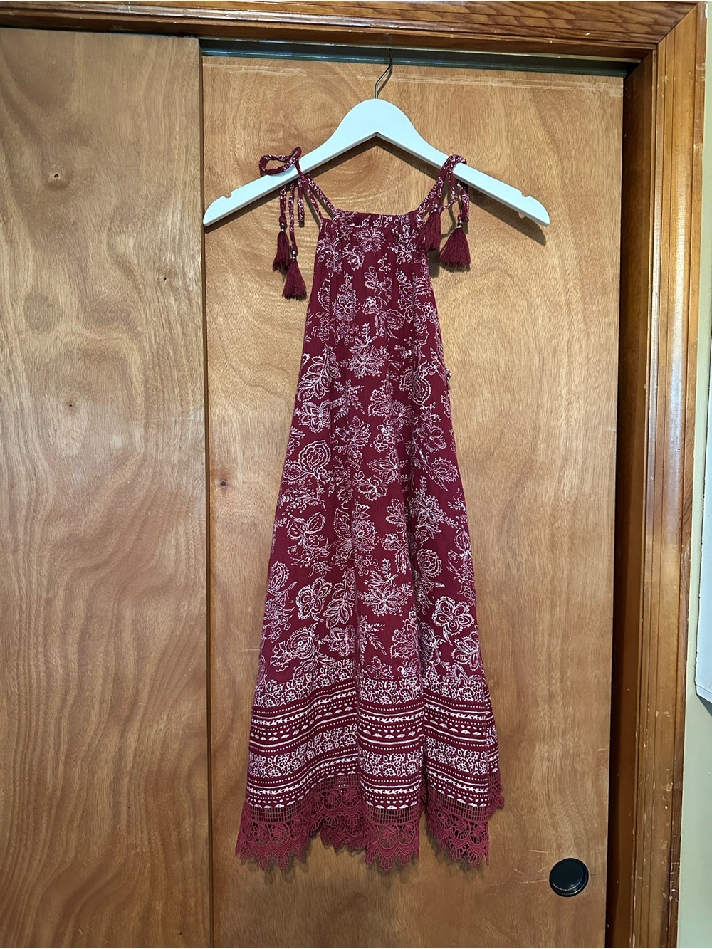 Old Navy Burgundy Boho Tassel Halter Midi Dress Crochet Lace Hem Cotton Small